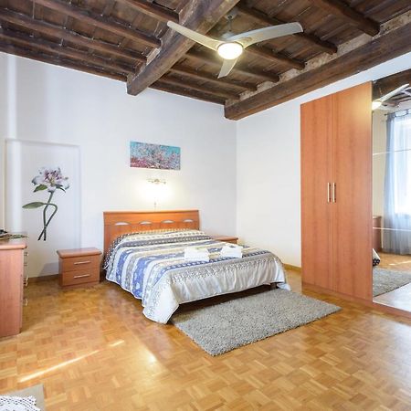 Apartament Casa Tua A Monti Rzym Pokój zdjęcie